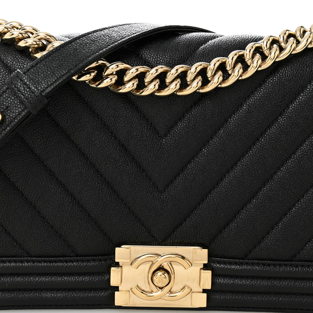 Caviar Chevron Quilted Medium Boy Flap Black