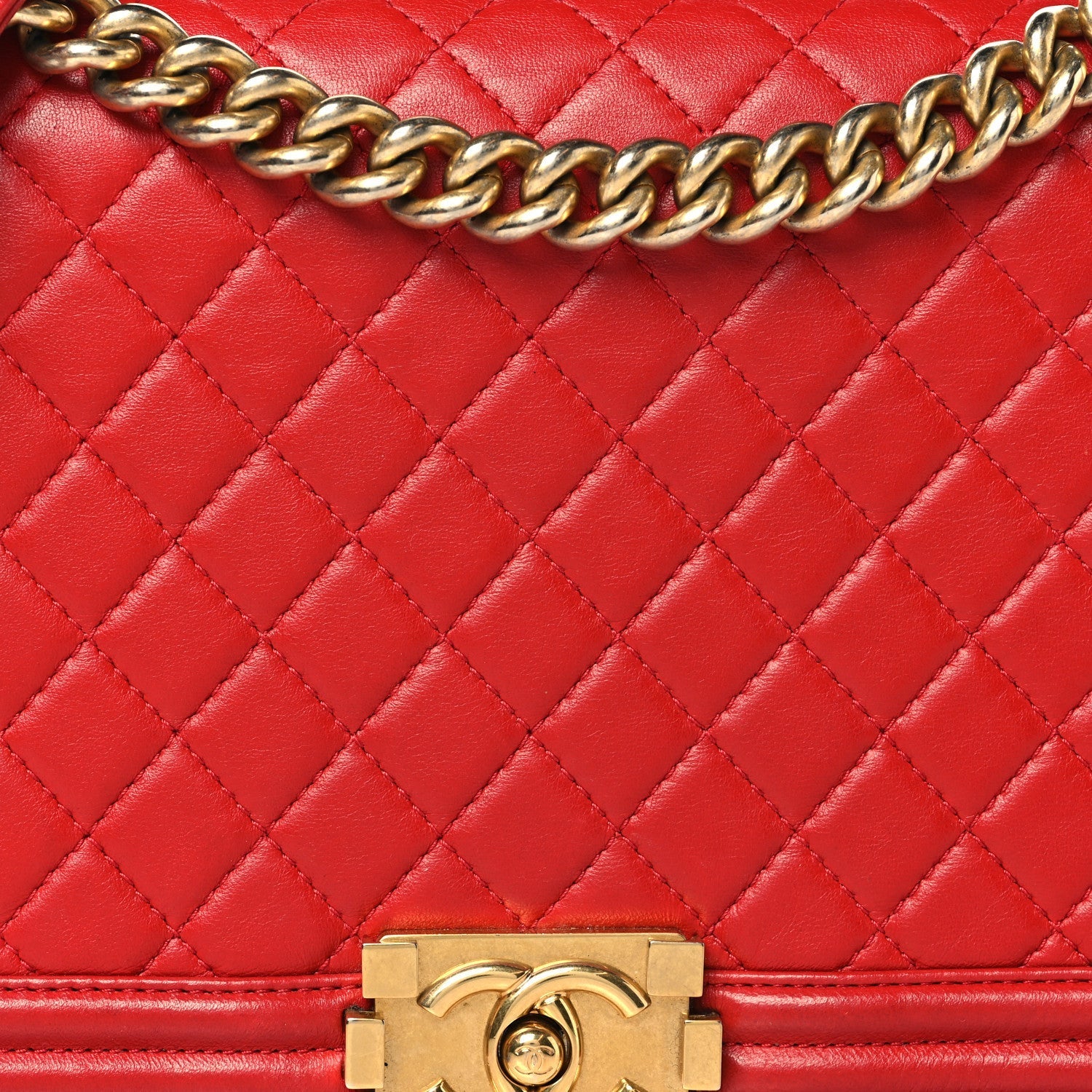 Lambskin Quilted New Medium Boy Flap Red