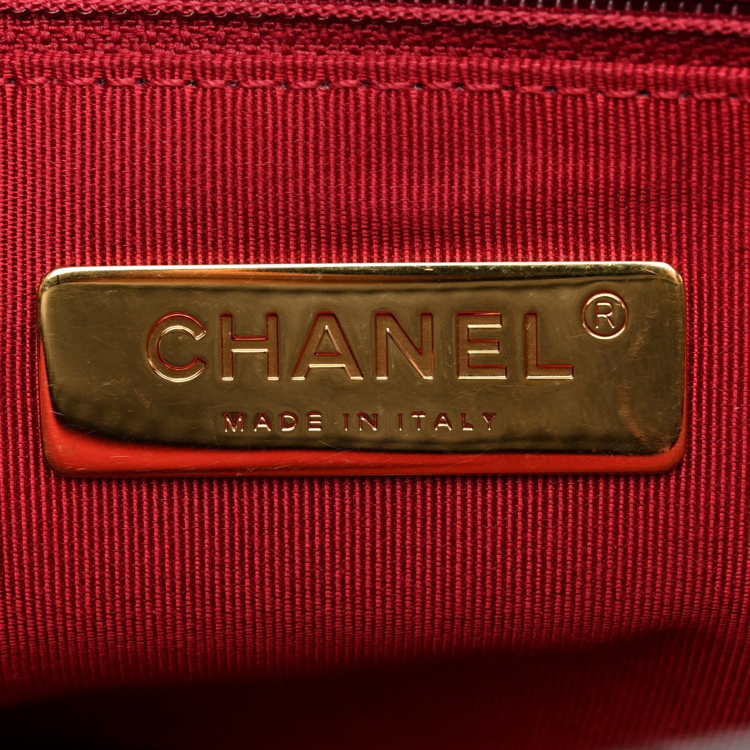 Shiny Goatskin Quilted Medium Chanel 19 Flap Black