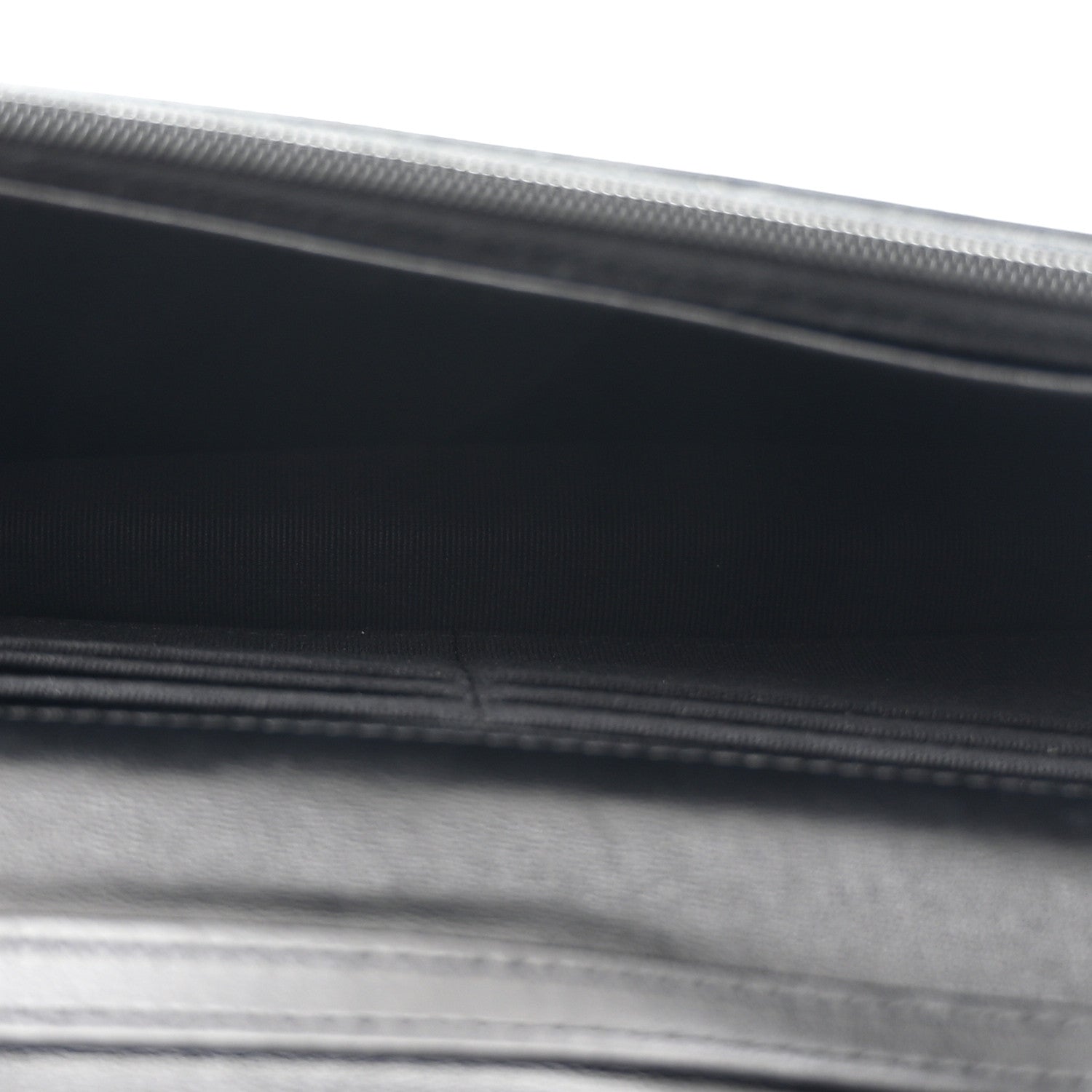 Lambskin Resin Quilted Wallet On Chain WOC Black