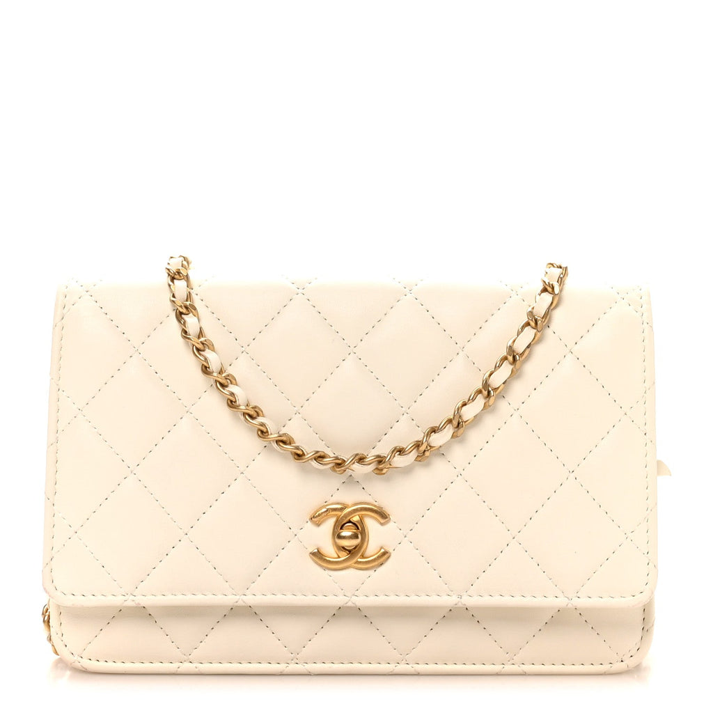 Lambskin Quilted CC Pearl Crush Wallet on Chain WOC White