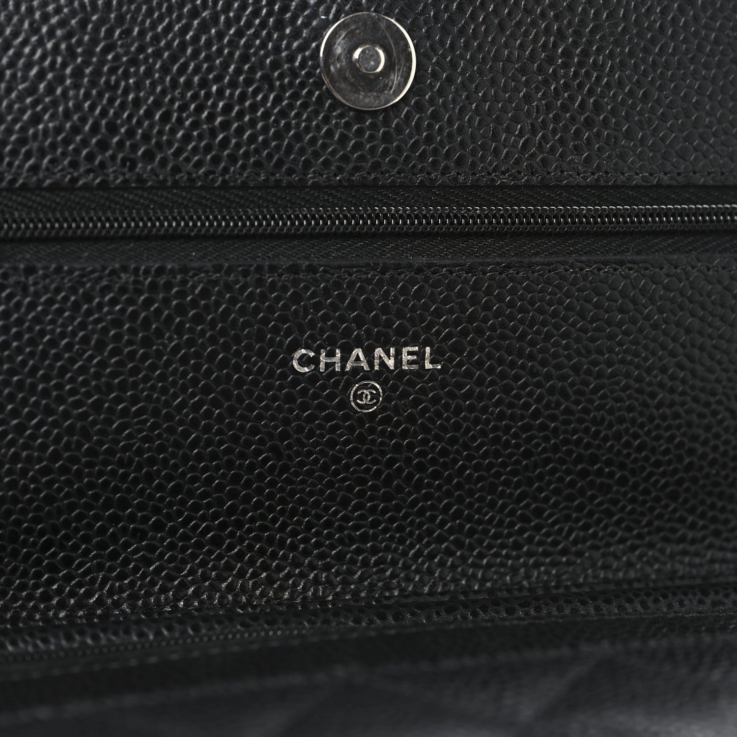 Caviar Quilted Wallet on Chain WOC Black