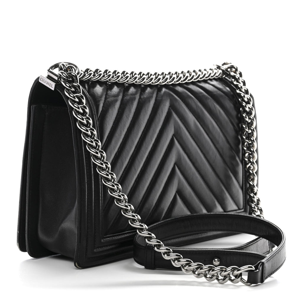 Calfskin Chevron Quilted New Medium Boy Flap Black