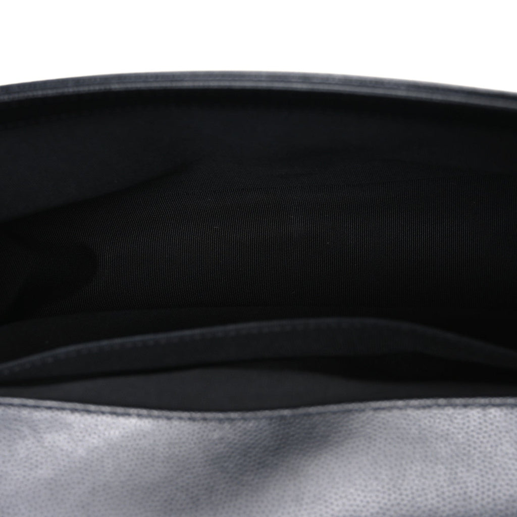 Caviar Quilted Medium Boy Flap Black
