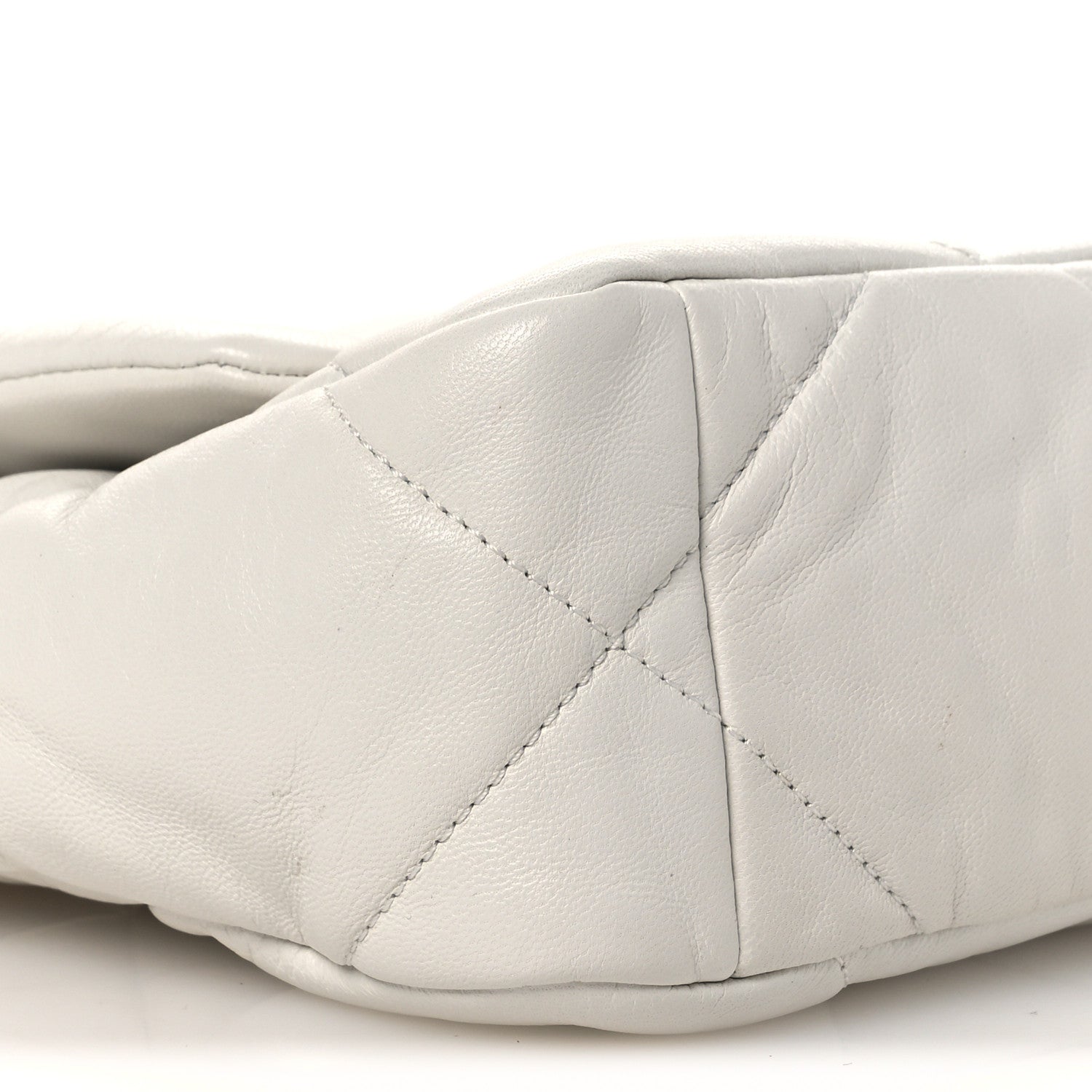 Goatskin Quilted Medium Chanel 19 Flap White