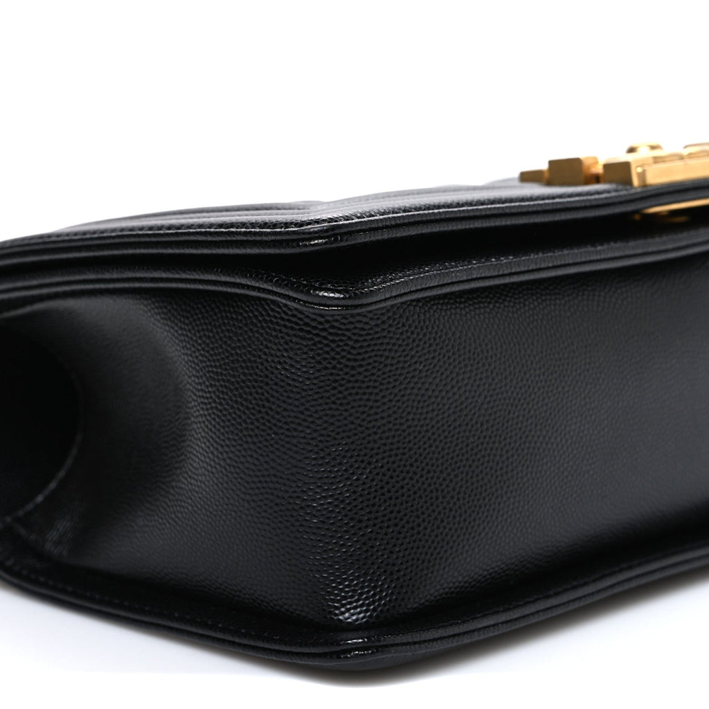 Caviar Quilted Medium Boy Flap Black