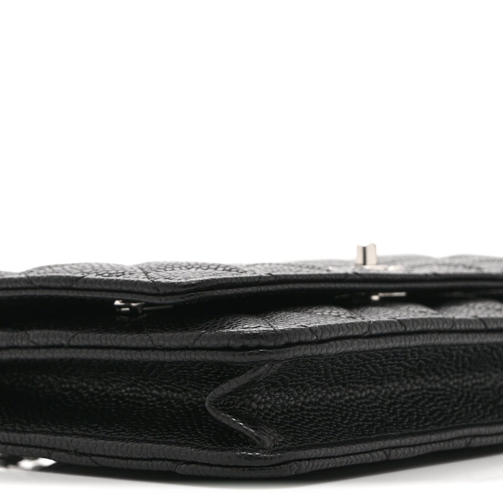 Caviar Quilted CC Turnlock Wallet On Chain WOC Black