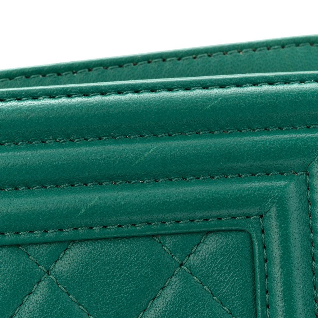 Lambskin Quilted Medium Boy Flap Green