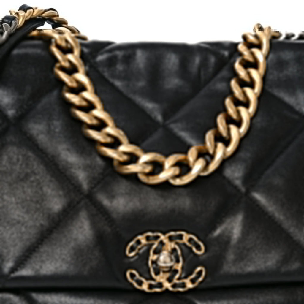 Lambskin Quilted Maxi Chanel 19 Flap Black