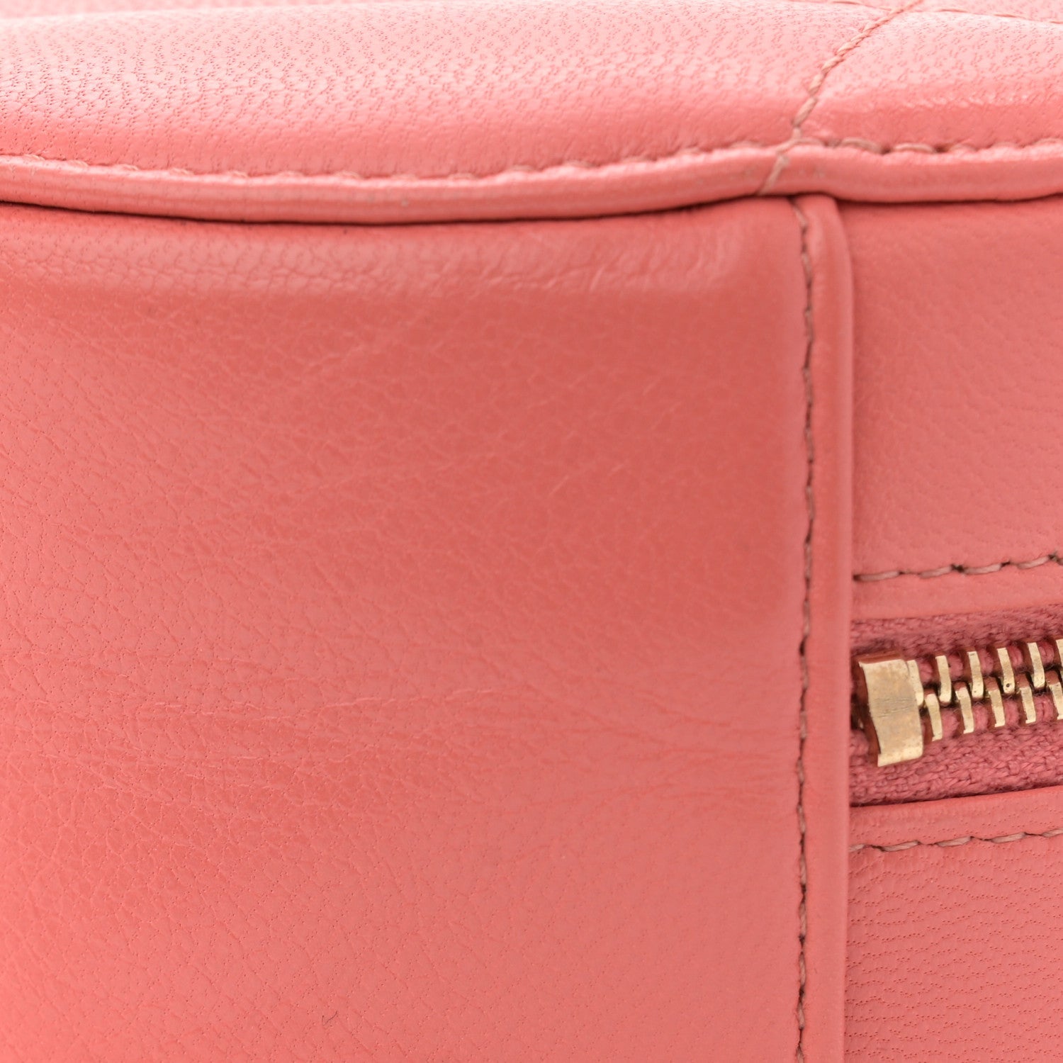 Lambskin Quilted Chanel 19 Round Clutch With Chain Pink