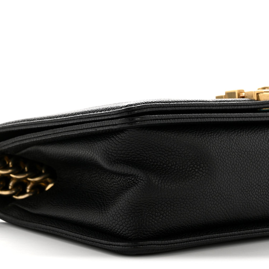 Caviar Quilted Medium Boy Flap Black