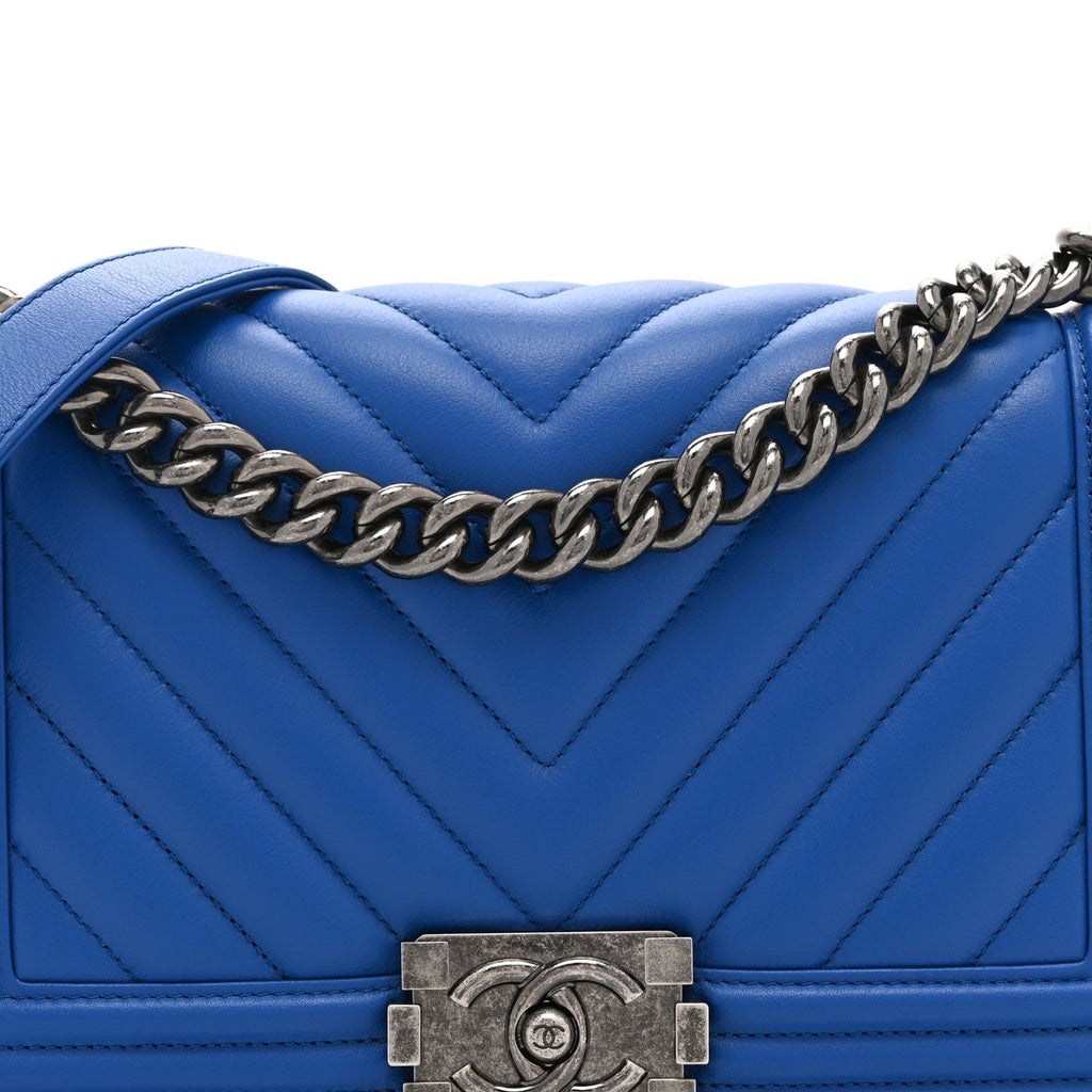 Lambskin Chevron Quilted Medium Boy Flap Blue