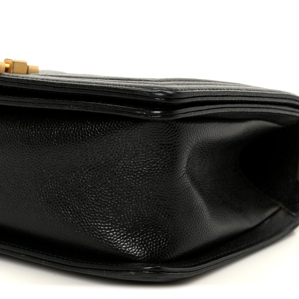 Caviar Chevron Quilted Medium Boy Flap Black