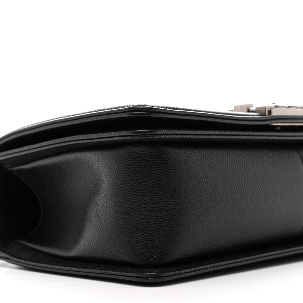 Caviar Quilted Medium Boy Flap Black