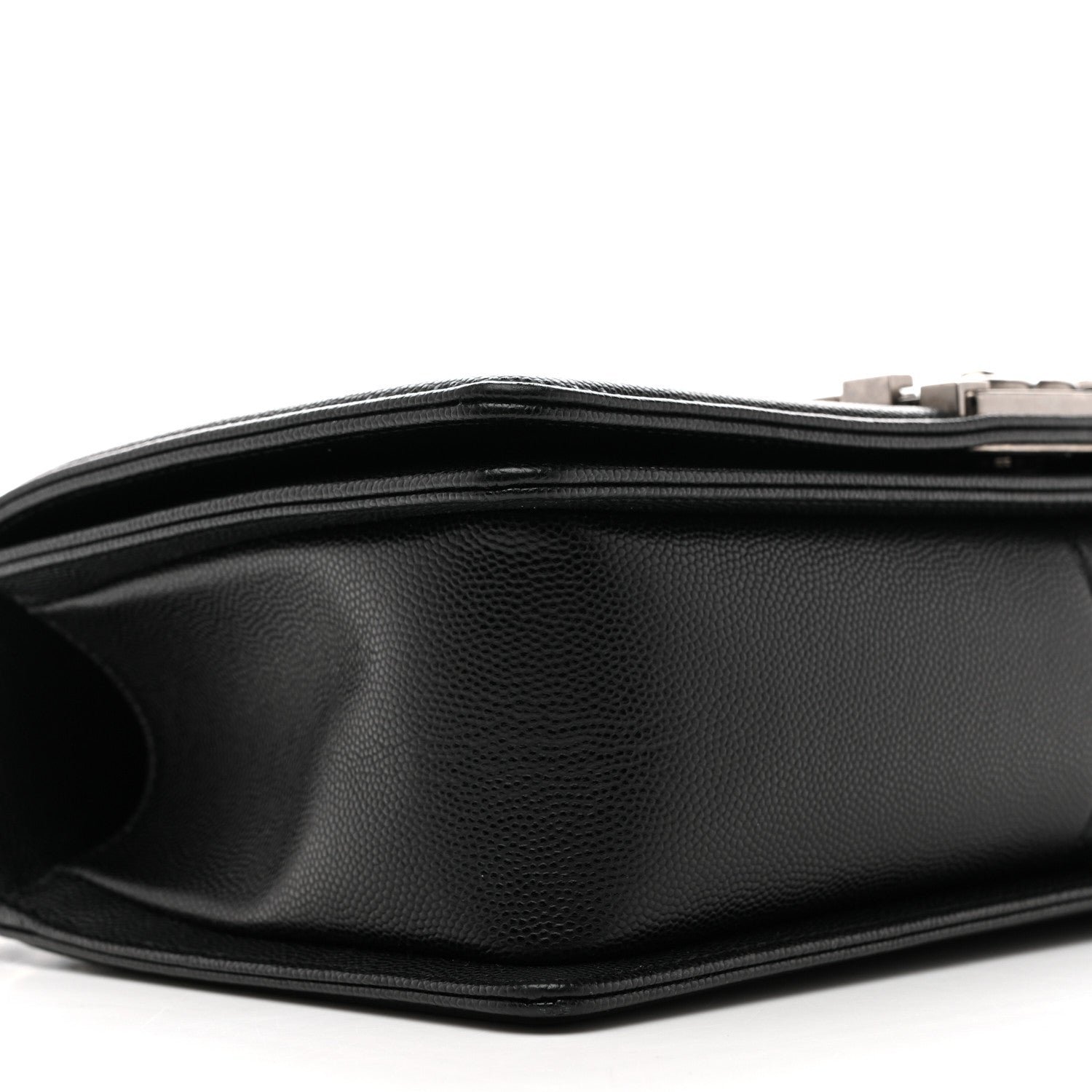 Caviar Quilted Medium Boy Flap Black