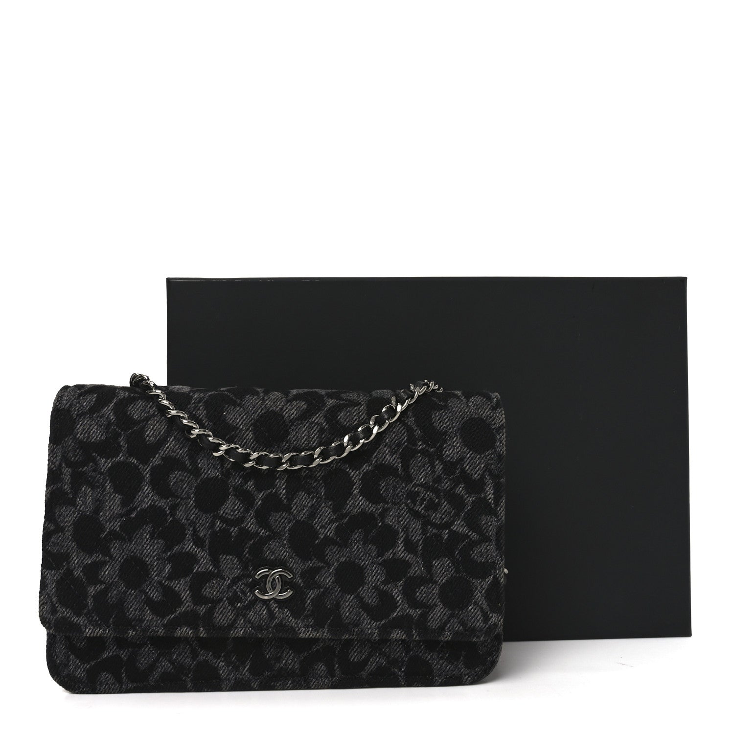 Printed Denim Quilted Flower Wallet On Chain WOC Black
