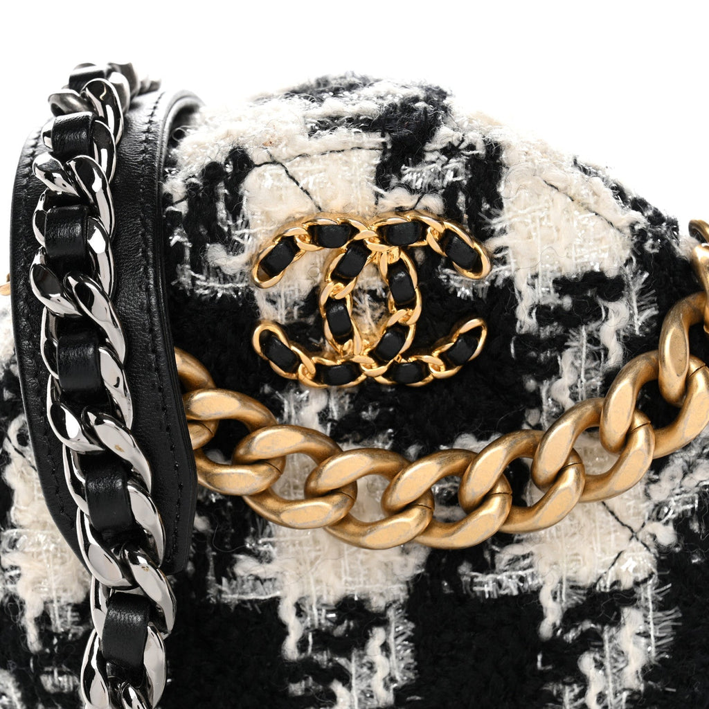 Wool Tweed Lambskin Quilted Chanel 19 Round Clutch With Chain and Coin Purse Black White