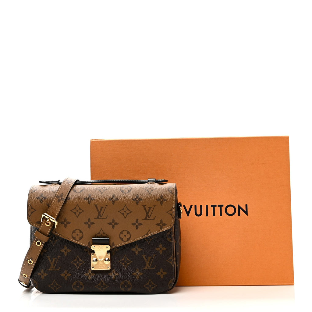 Reverse Monogram Pochette Metis