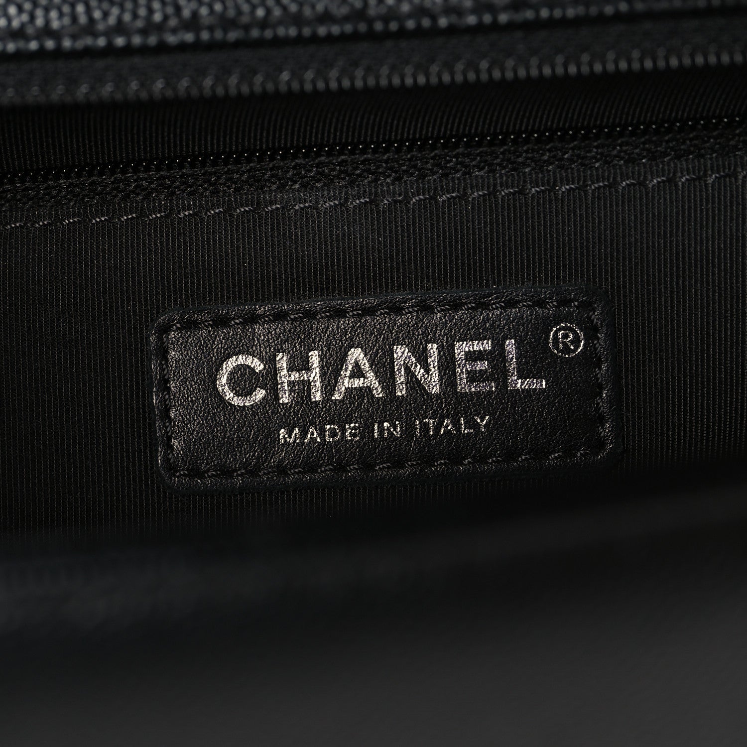 Caviar Quilted New Medium Boy Flap Black