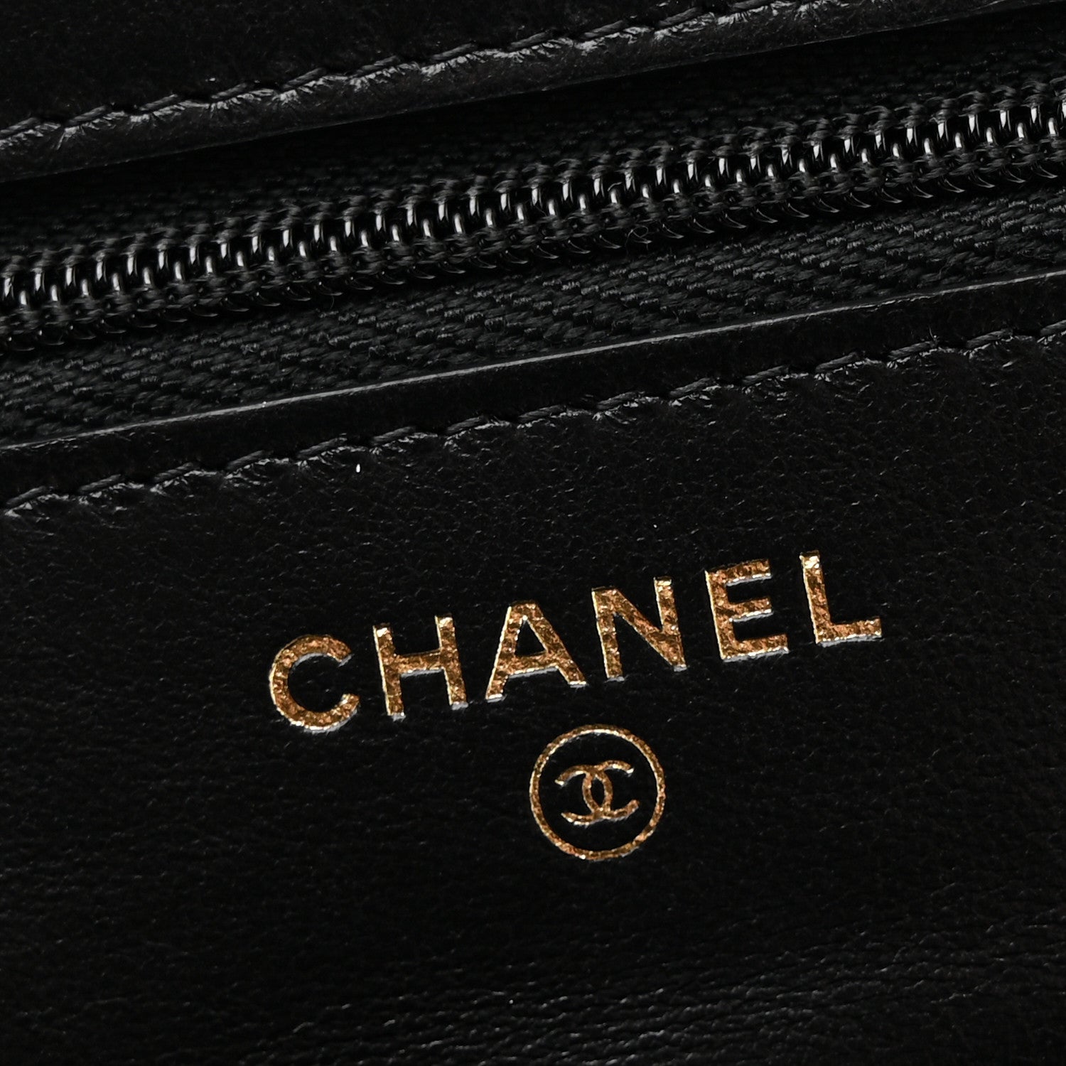 Lambskin Resin Quilted Wallet On Chain WOC Black