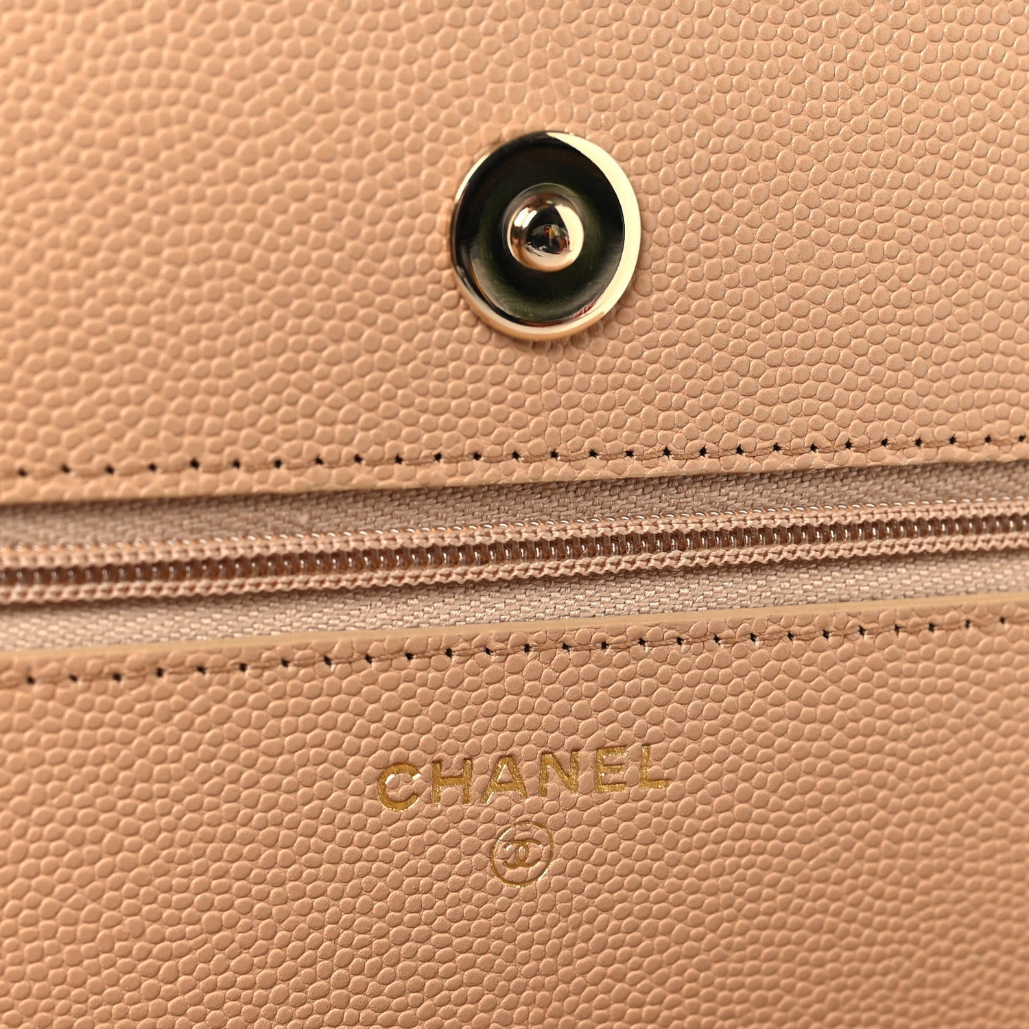 Caviar Quilted Wallet on Chain WOC Beige