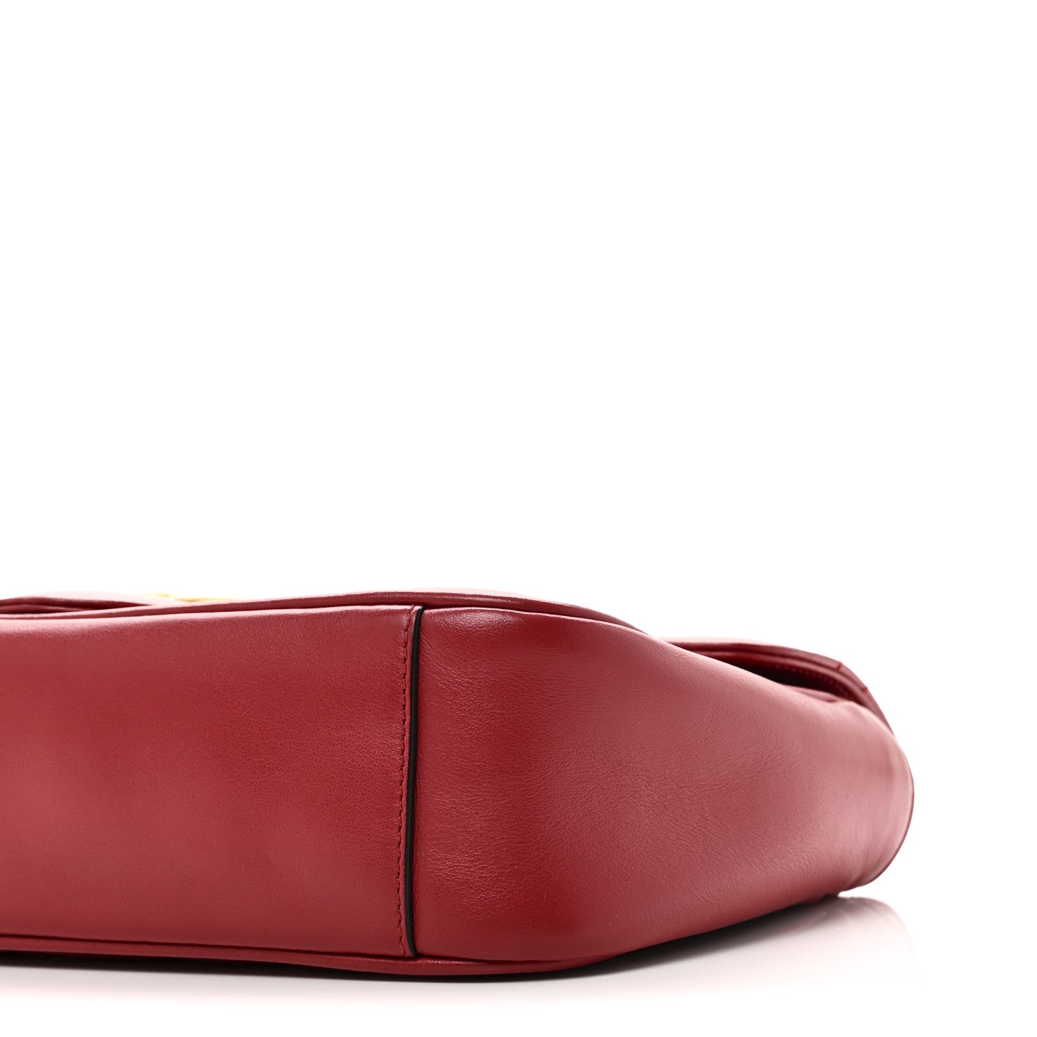 Calfskin Matelasse Small GG Marmont Shoulder Bag Hibiscus Red