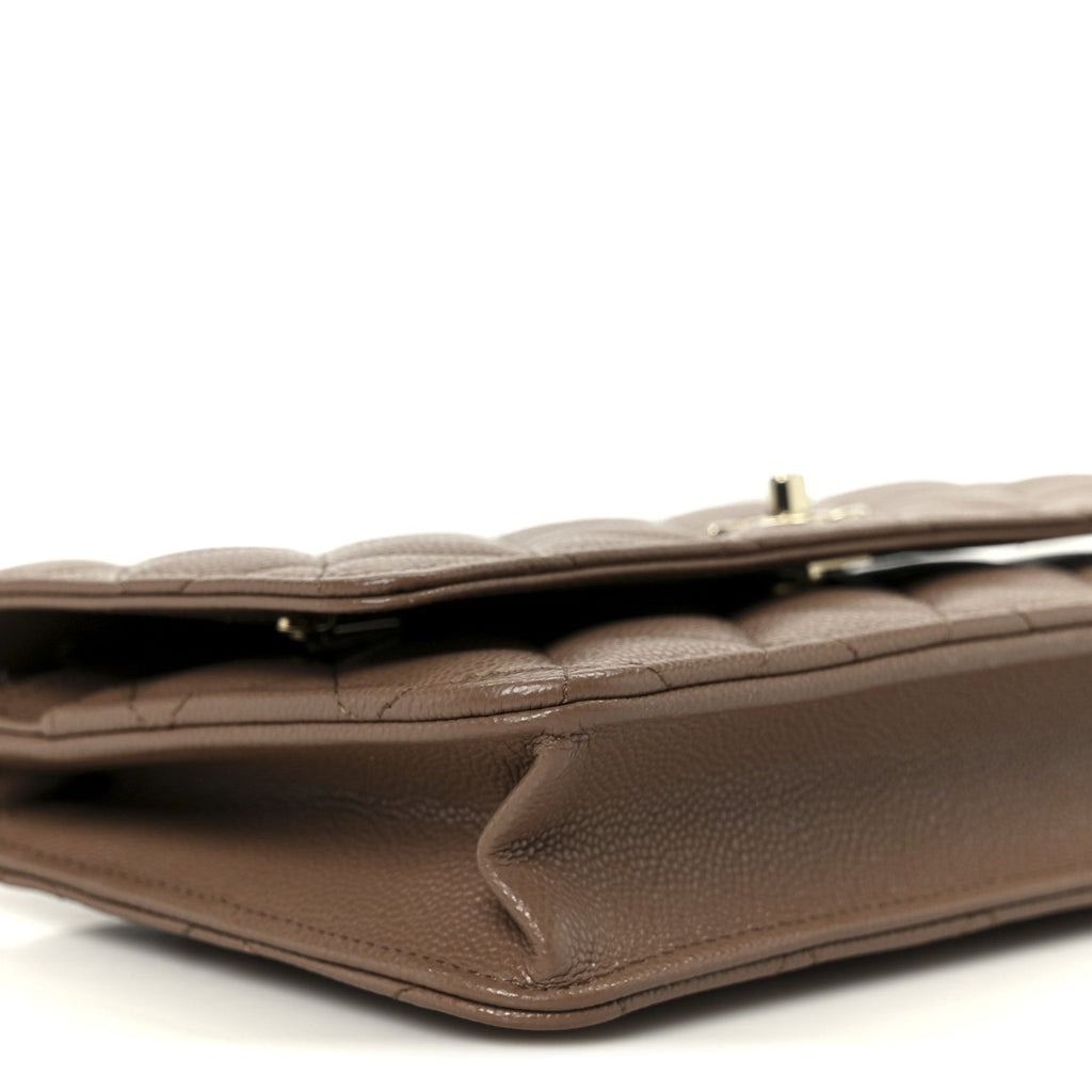 Caviar Quilted CC Turnlock Wallet On Chain WOC Brown