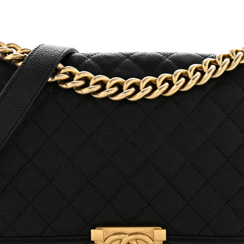 Caviar Quilted Medium Boy Flap Black