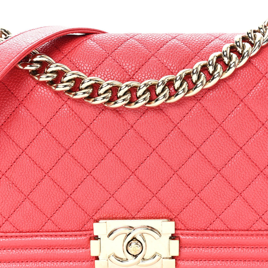 Caviar Quilted Medium Boy Flap Red