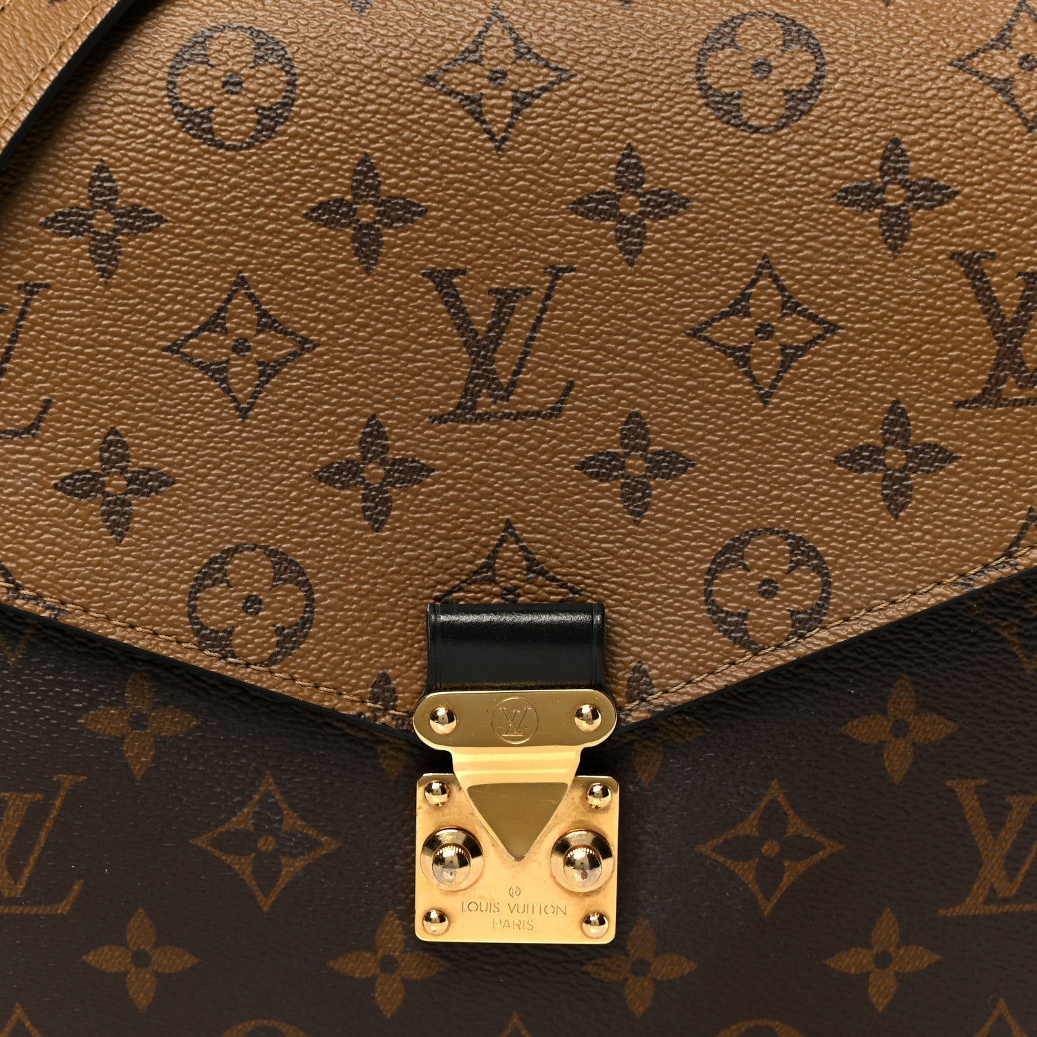 Reverse Monogram Pochette Metis