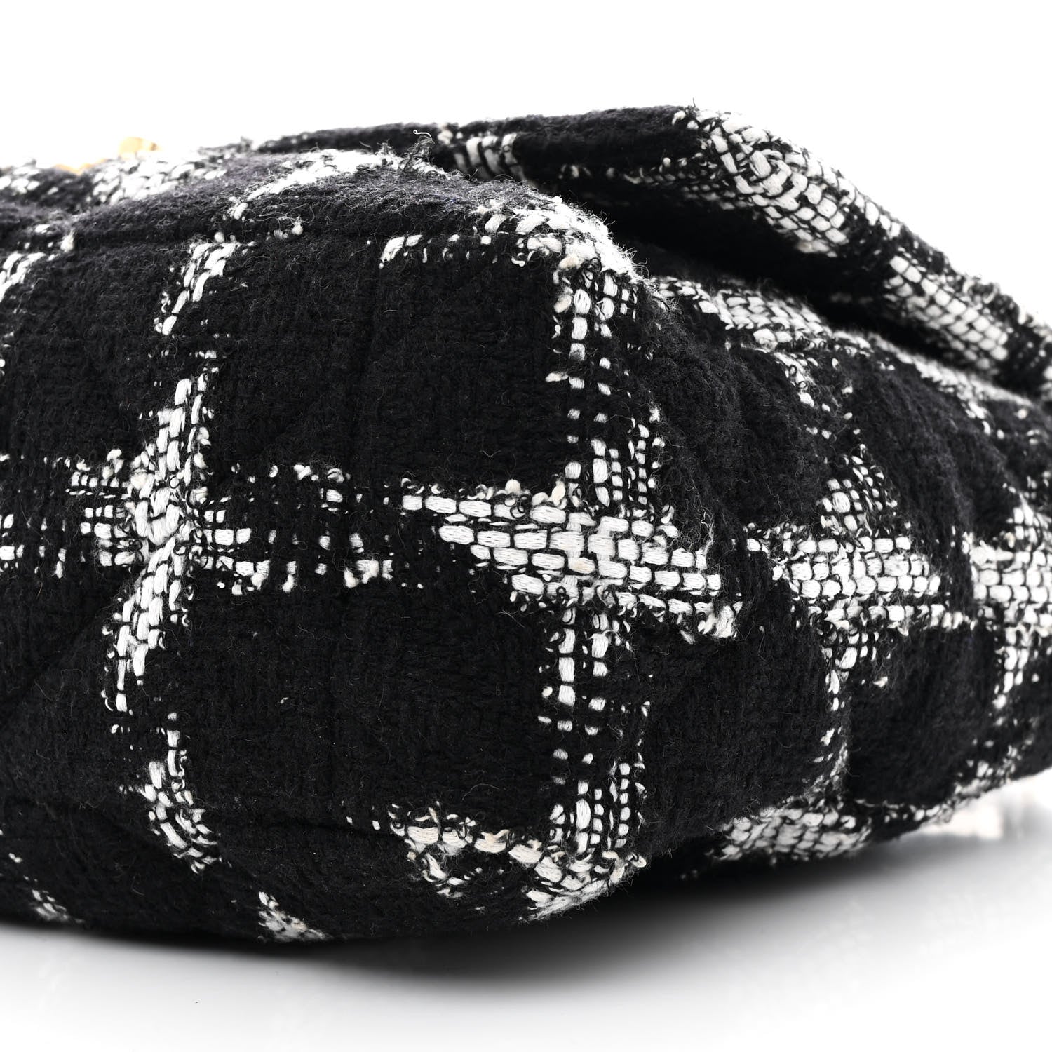 Tweed Quilted Maxi Chanel 19 Flap Black White