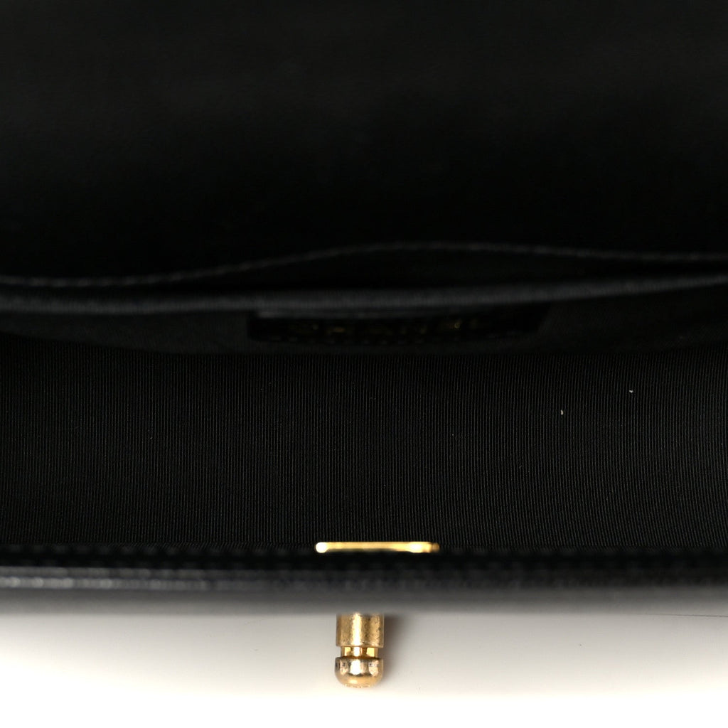 Caviar Quilted Medium Boy Flap Black