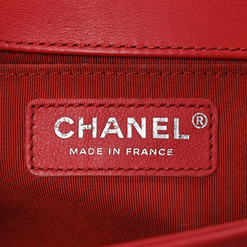 Lambskin Quilted Medium Boy Flap Red