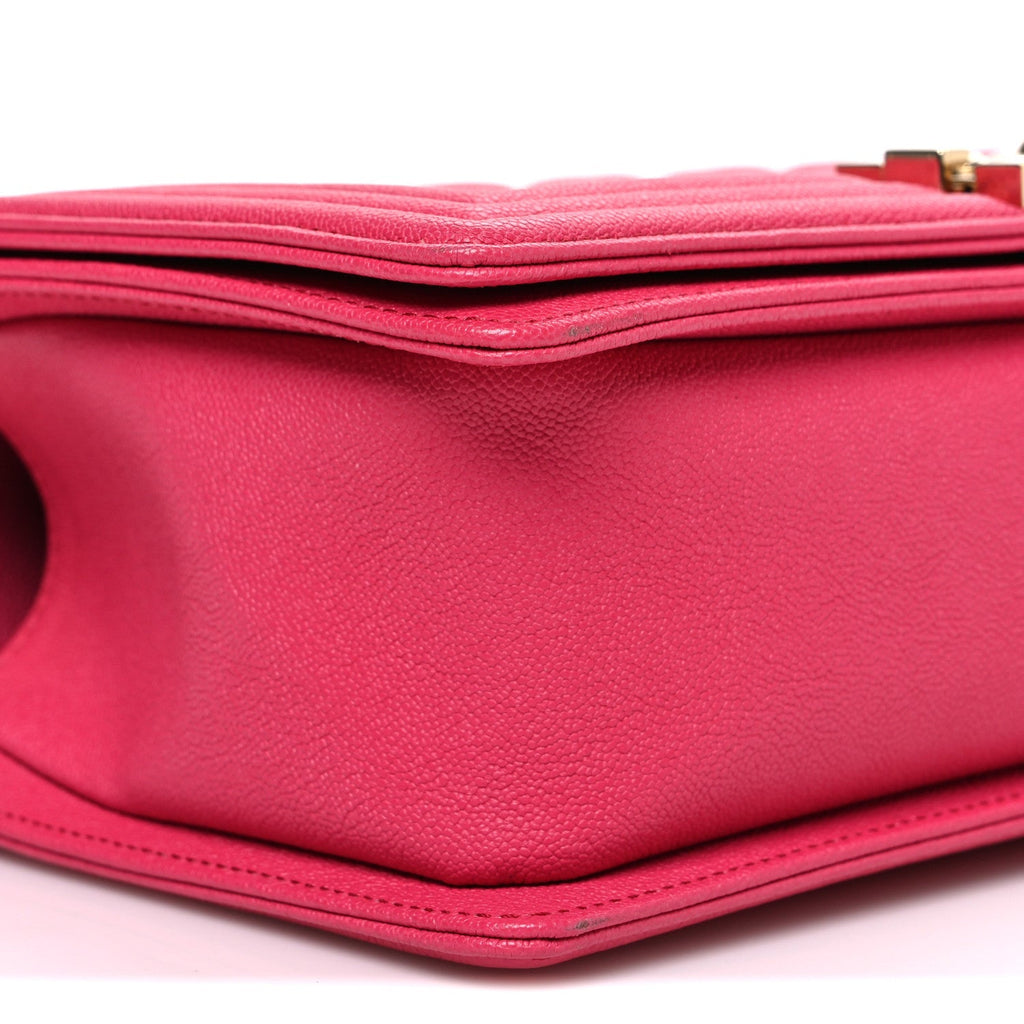 Caviar Quilted Medium Boy Flap Pink