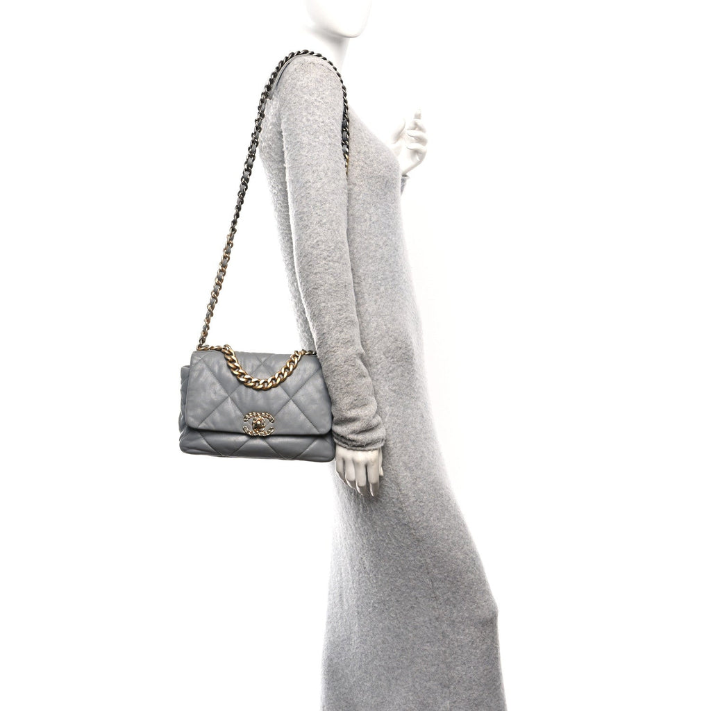 Goatskin Quilted Medium Chanel 19 Flap Grey