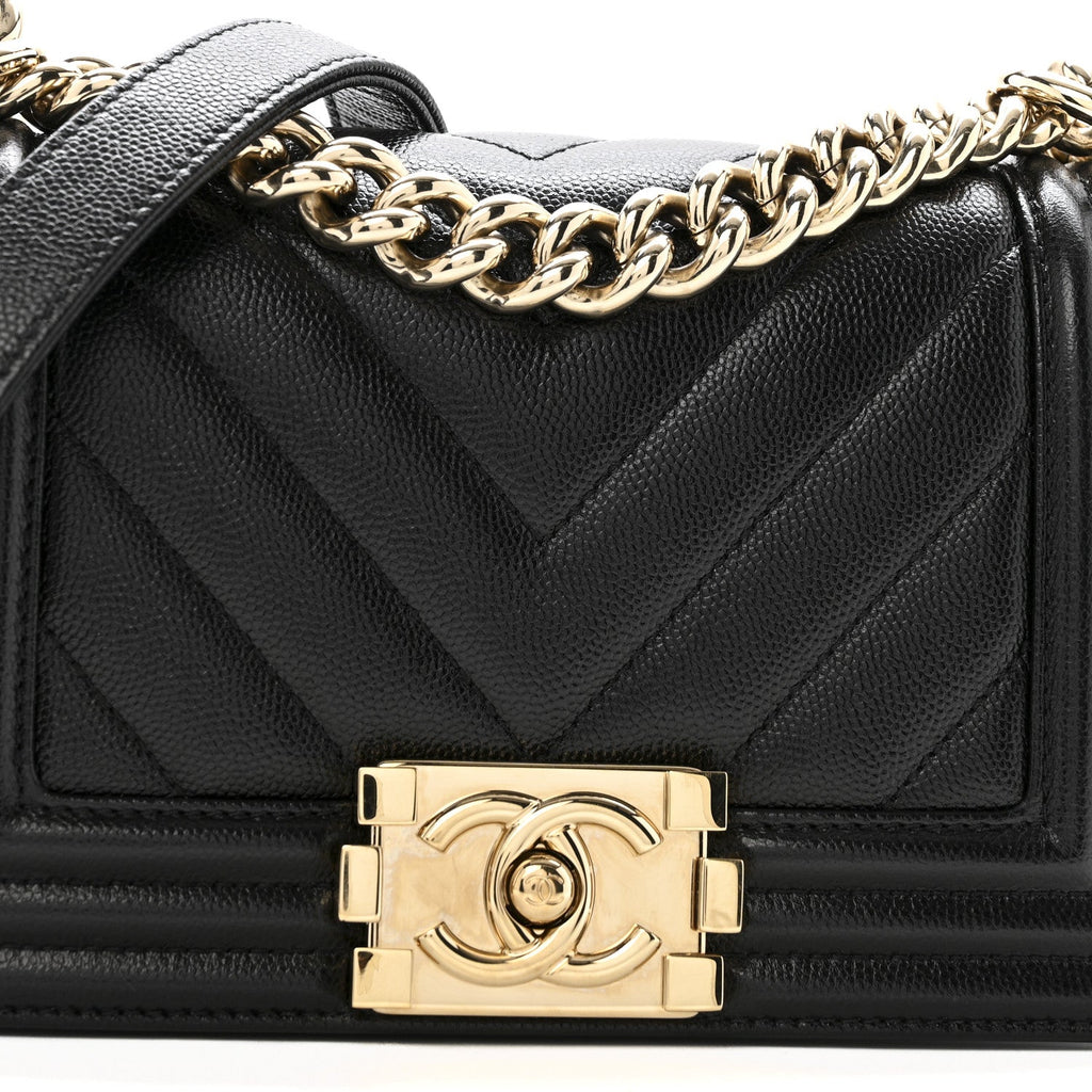 Caviar Chevron Quilted Small Boy Flap Black