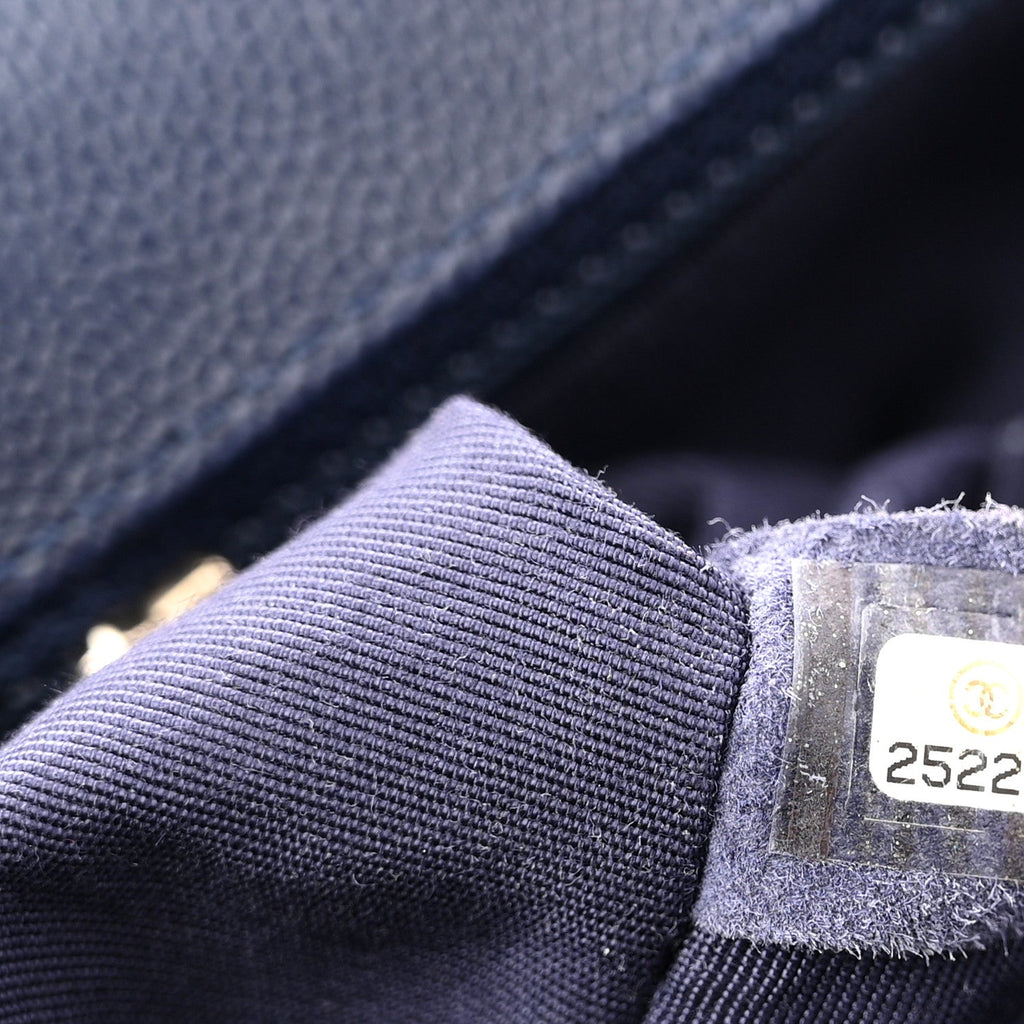 Caviar Quilted New Medium Boy Flap Blue