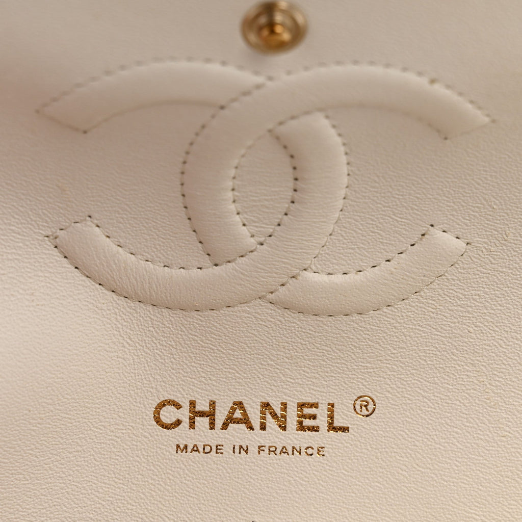 Caviar Quilted Medium Double Flap White