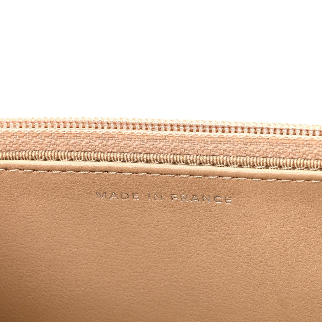 Caviar Quilted Wallet on Chain WOC Beige
