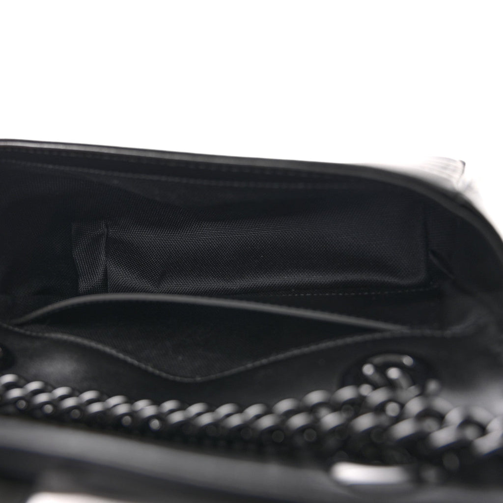 Calfskin Matelasse Monochrome Mini GG Marmont Shoulder Bag Black