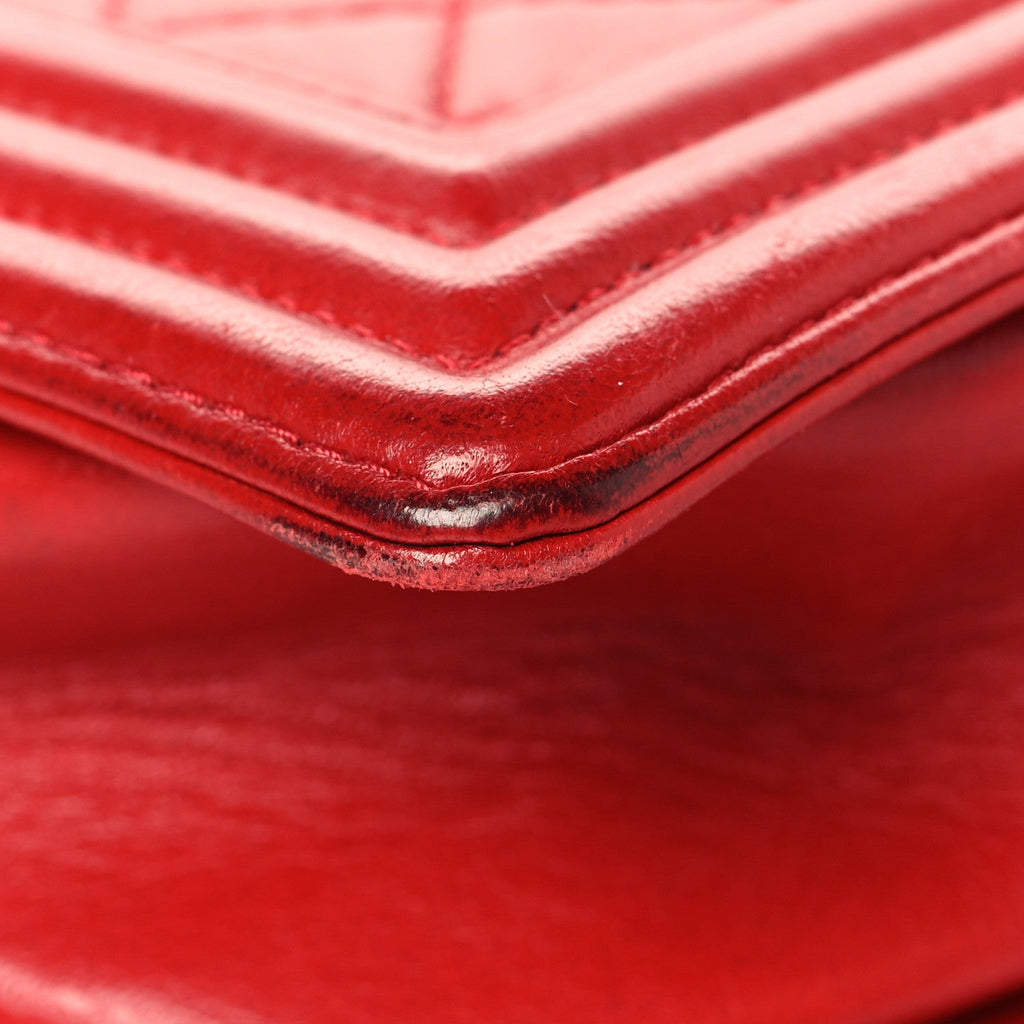 Lambskin Quilted New Medium Boy Flap Red