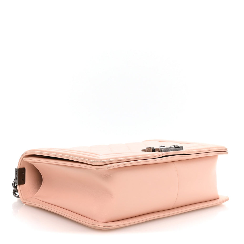 Calfskin New Medium Boy Flap Pink