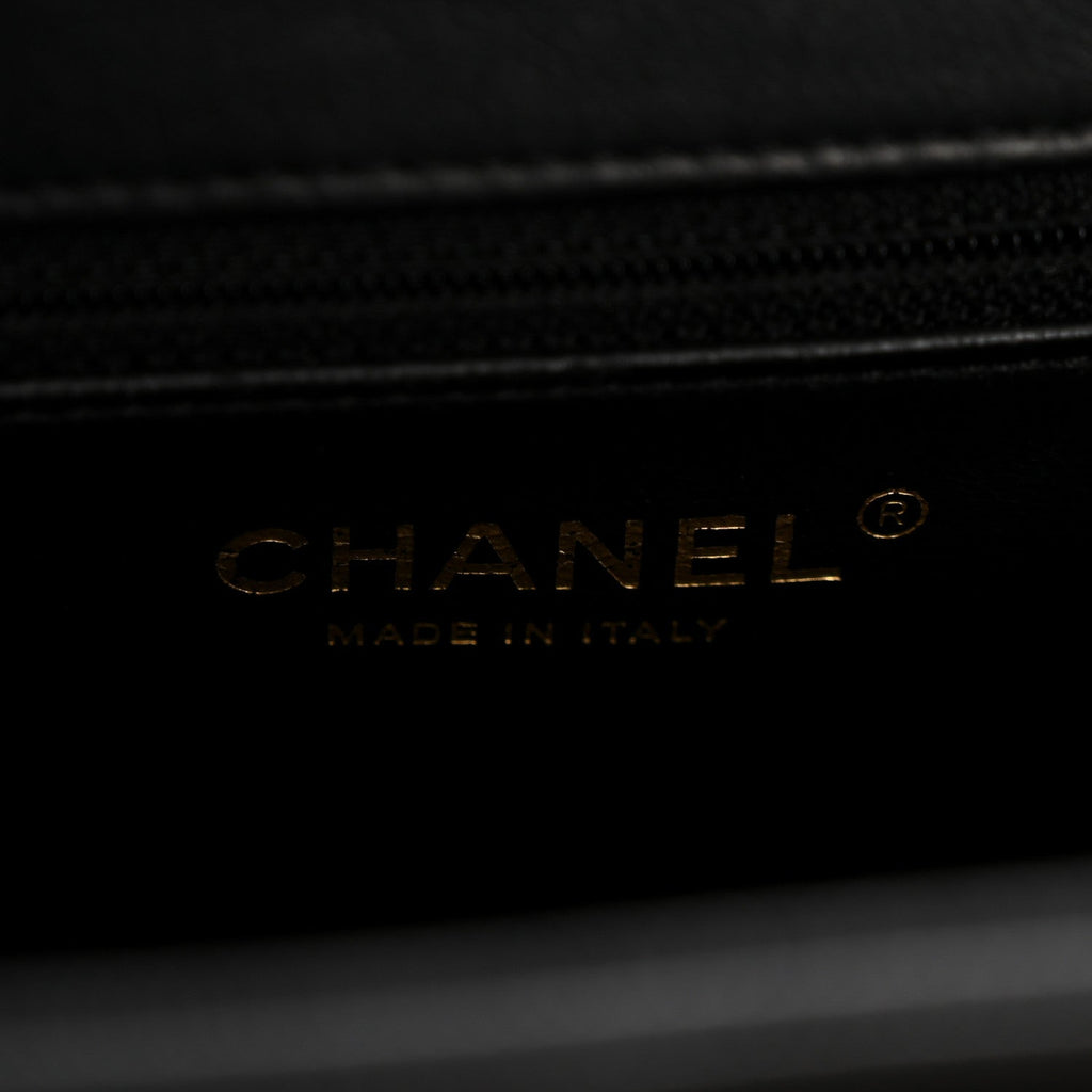 Caviar Quilted Large Business Affinity Flap Black