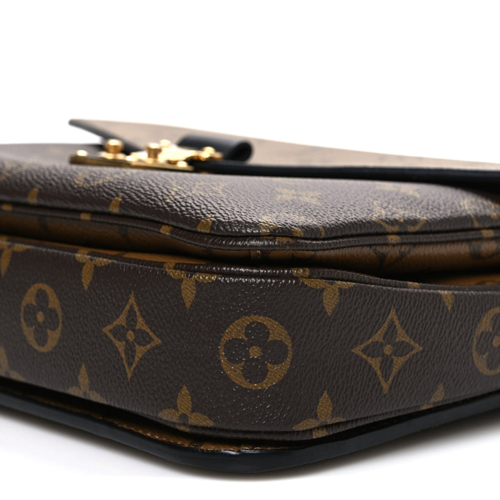 Reverse Monogram Pochette Metis