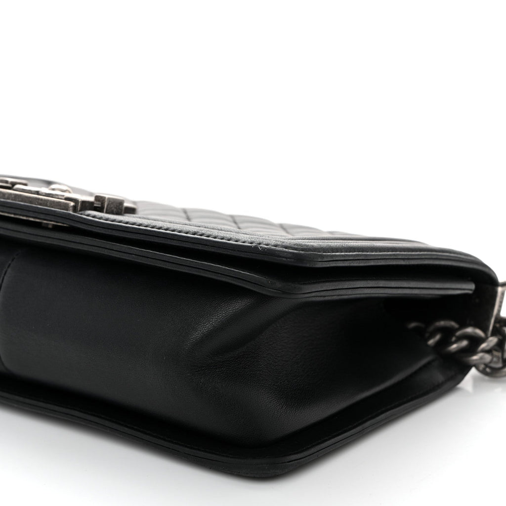Lambskin Quilted Medium Boy Flap Black