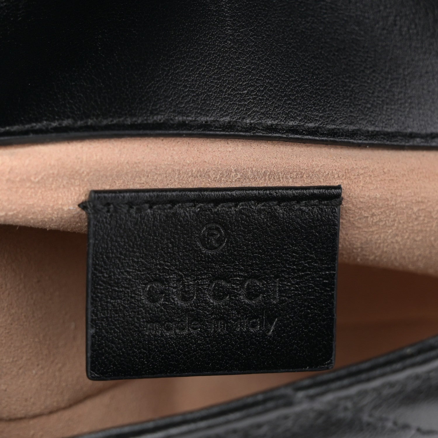Calfskin Matelasse Super Mini GG Marmont Shoulder Bag Black