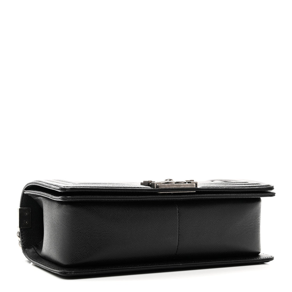 Caviar Quilted Medium Boy Flap Black