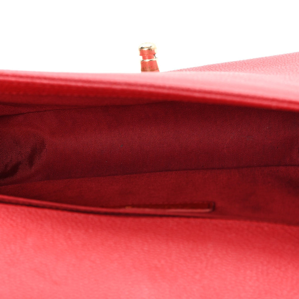 Caviar Quilted Medium Boy Flap Red