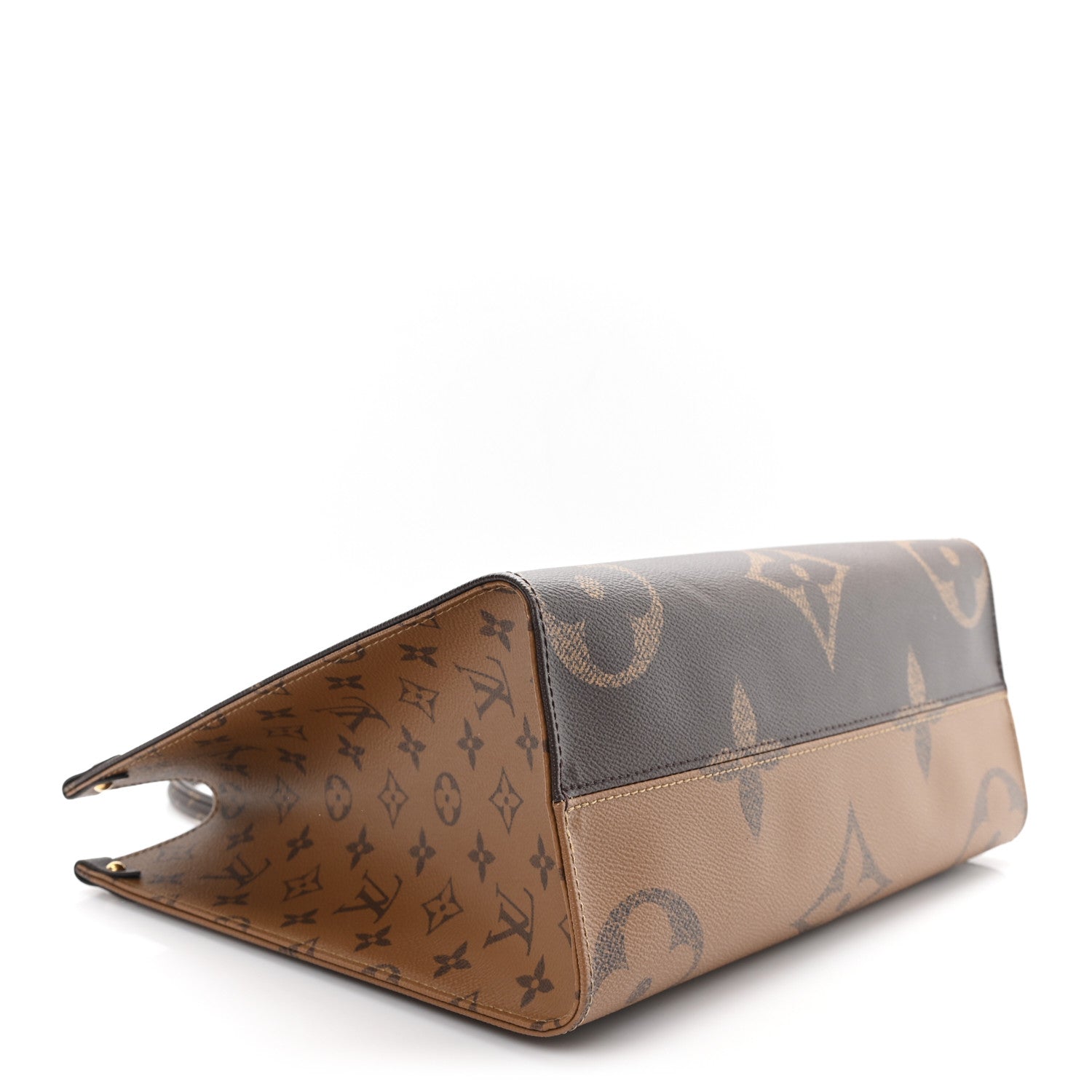 Reverse Monogram Giant Onthego MM