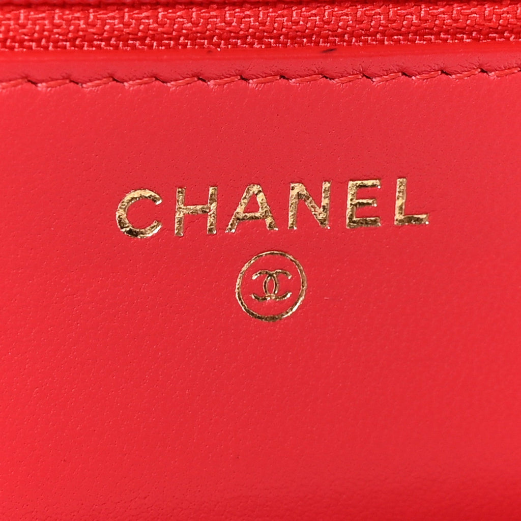 Lambskin Quilted CC Pearl Crush Wallet on Chain WOC Red